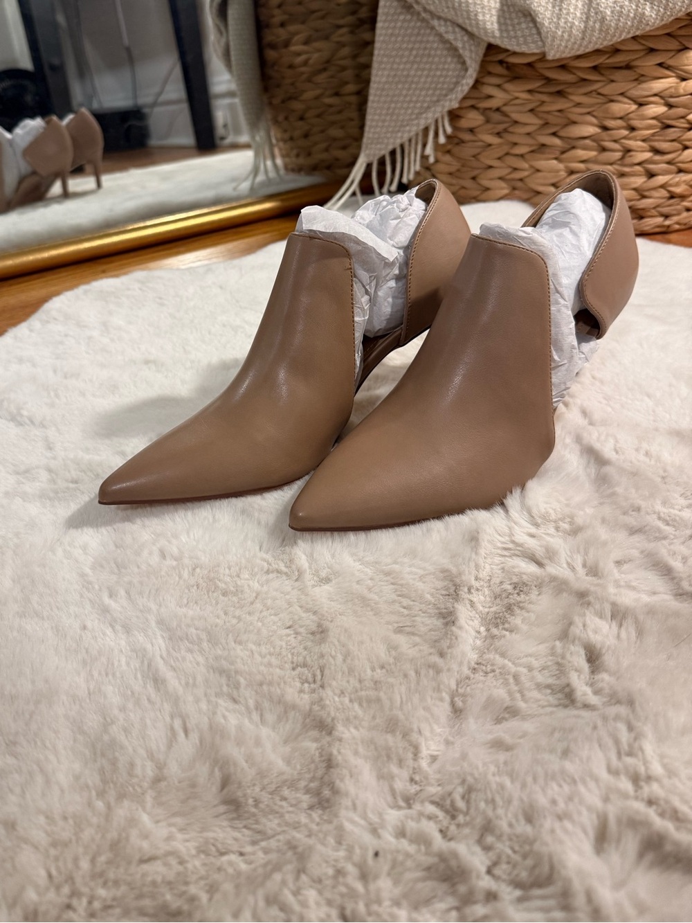 JustFab Samantha Covered Pump Taupe Heels Sz. 8.5
